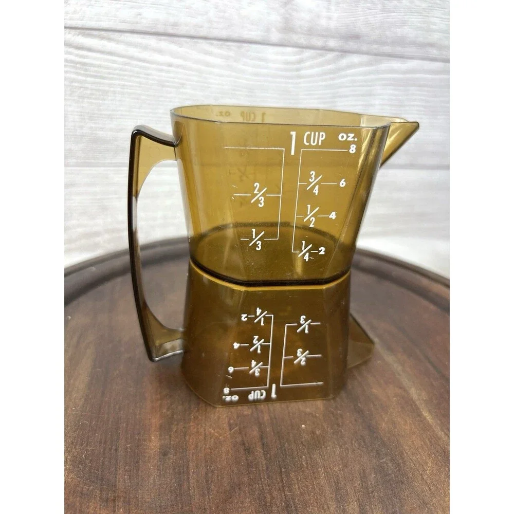 Unbranded vintage plastic
